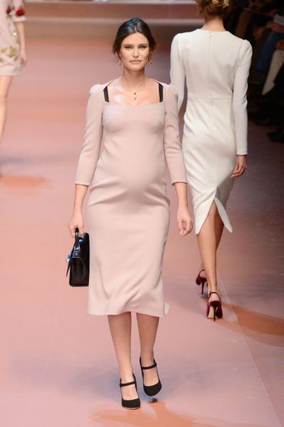 MILAN, ITALY - MARCH 01: Bianca Balti walks the runway at the Dolce&Gabbana show during the Milan Fashion Week Autumn/Winter 2015 on March 1, 2015 in Milan, Italy. (Photo by Pietro D'Aprano/Getty Images)