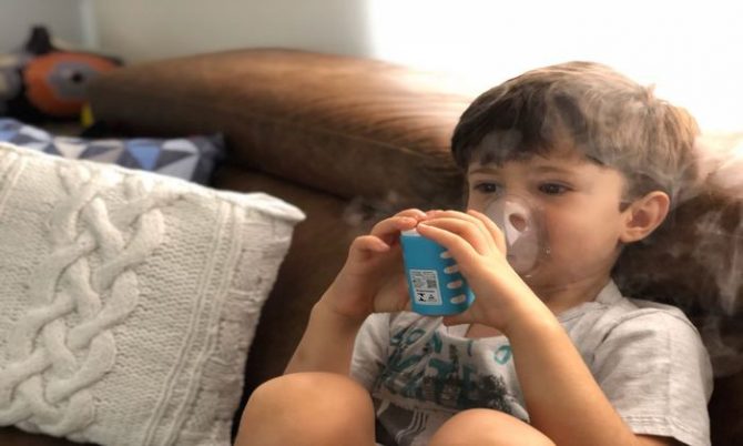 Dica: aquele nebulizador que seus filhos vão até pedir para fazer nebulização (juro!)