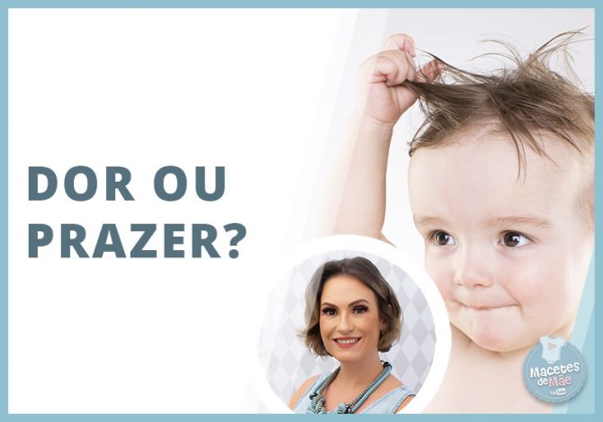 bebê puxa o cabelo e as orelhas